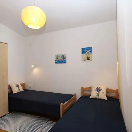 In Silo/insel Krk 13416 Apartment Šilo