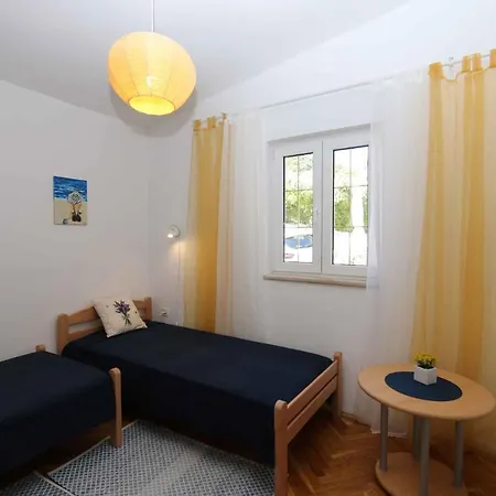 Apartment In Silo/insel Krk 13416 Šilo